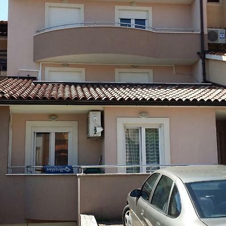 Twins Apartment Pula Exterior photo